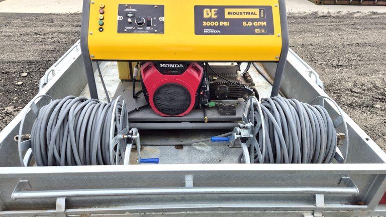 hot water waster blaster on a trailer - double unit