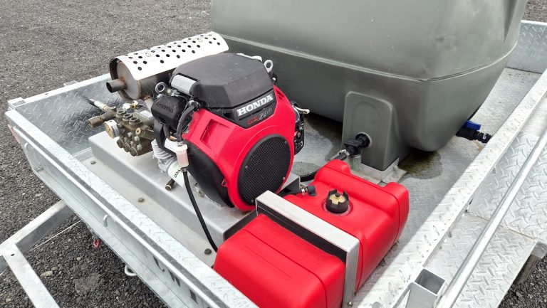 cold waterblaster on trailer for hire in Hamilton